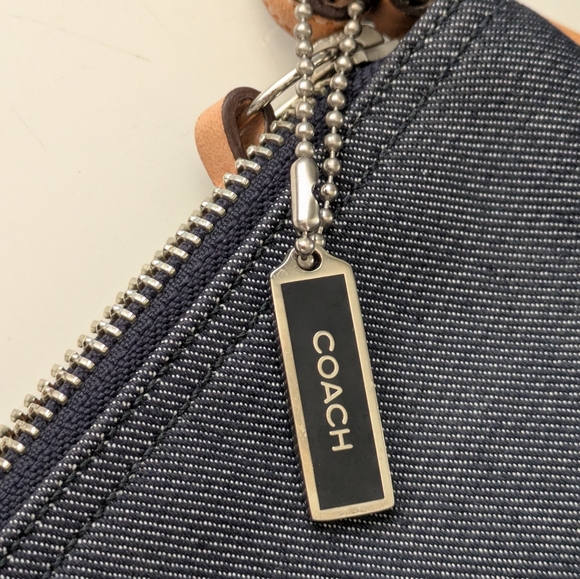 Vintage Coach Y2K Denim And Vachetta Shoulder/Handbag. - Picture 11 of 12